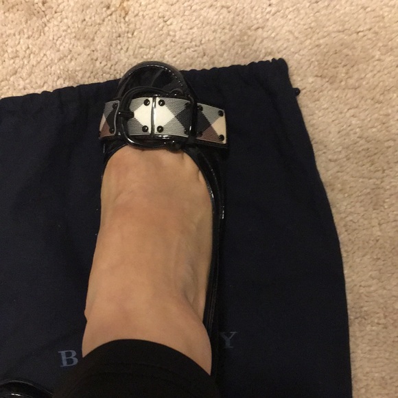 Burberry heels - Picture 10 of 13